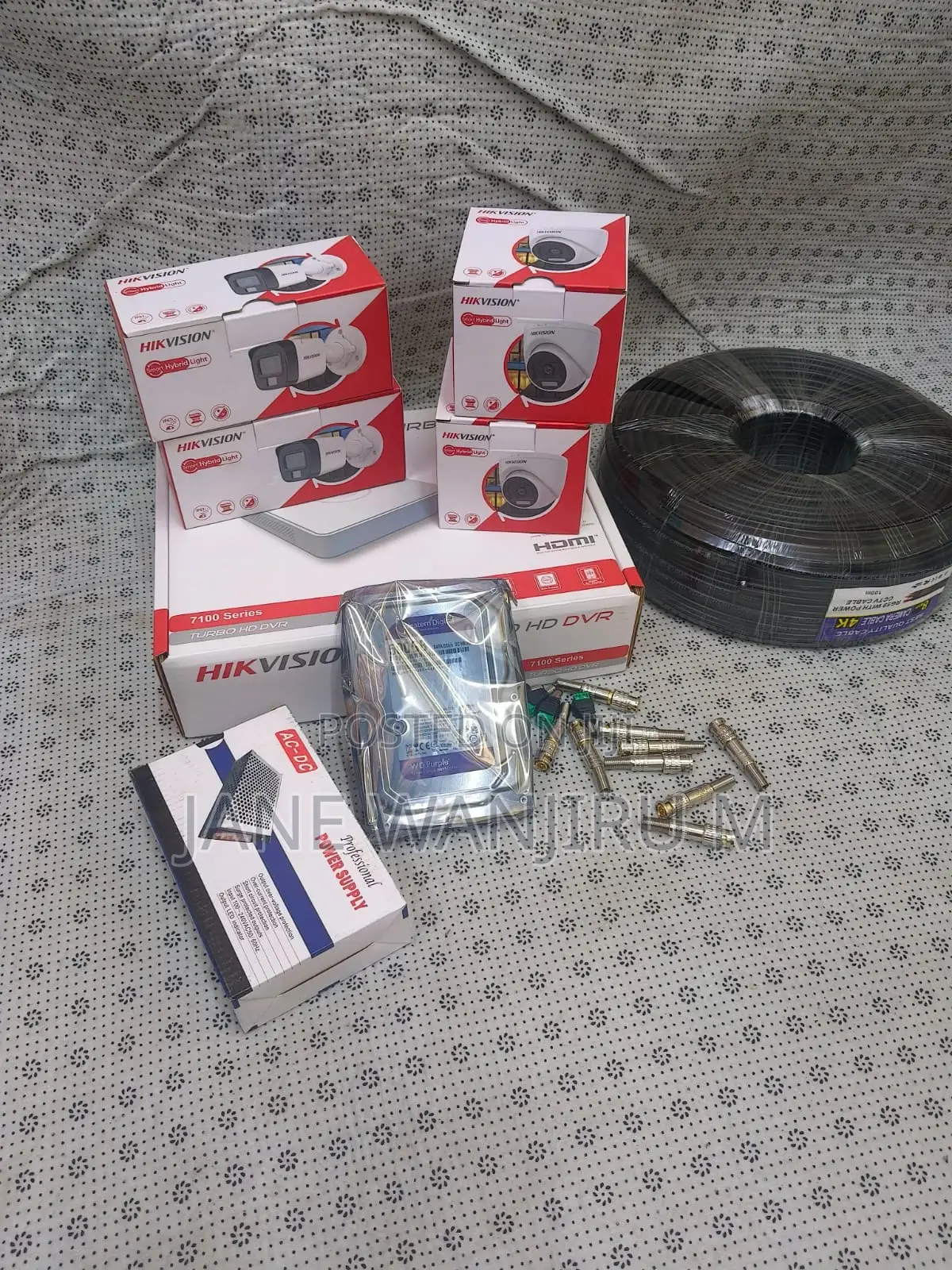New 4 Set Hikvision CCTV Coloured 4 Channel Complete Kit+ Audio
