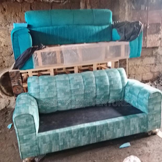 Three Sitter Sofa Set - thumbnail 3