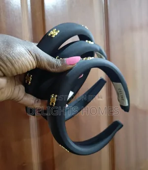 Fancy Letterhead Anti Slip Hairband-Rem