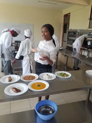 Chef / Waitress or Personal Chef