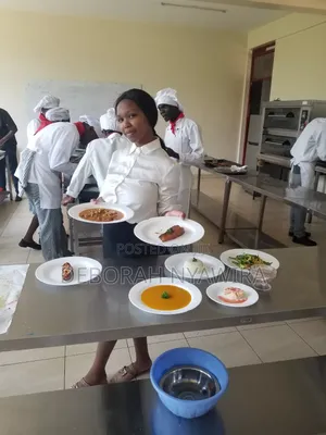 Chef / Waitress or Personal Chef