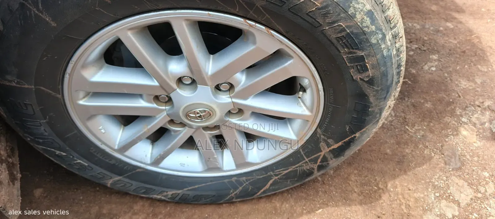Toyota Hilux 2015 White