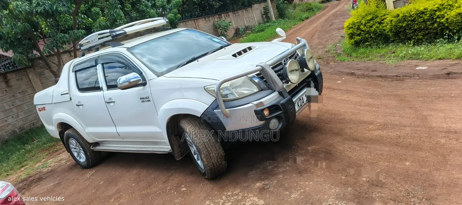 Toyota Hilux 2015 White