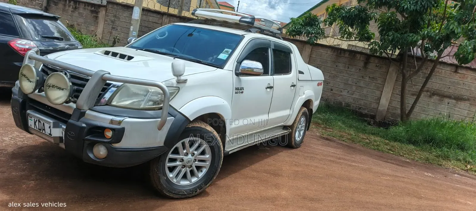 Toyota Hilux 2015 White