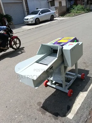 Engine Driven Chaff Cutter