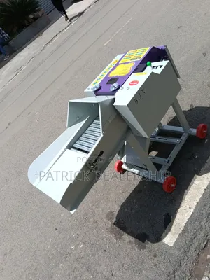 Engine Driven Chaff Cutter
