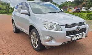 Toyota RAV4 2012 Silver