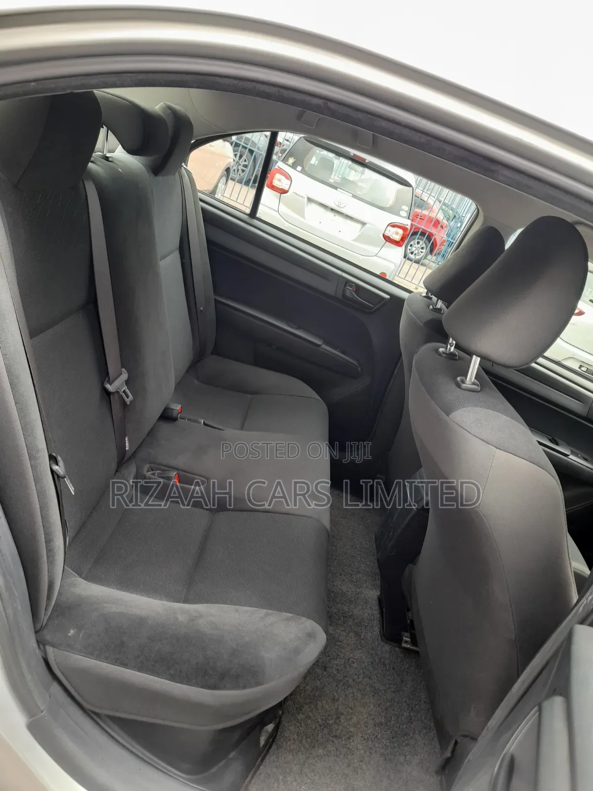 Toyota Axio 1.5 Hybrid 2WD 2018 Silver