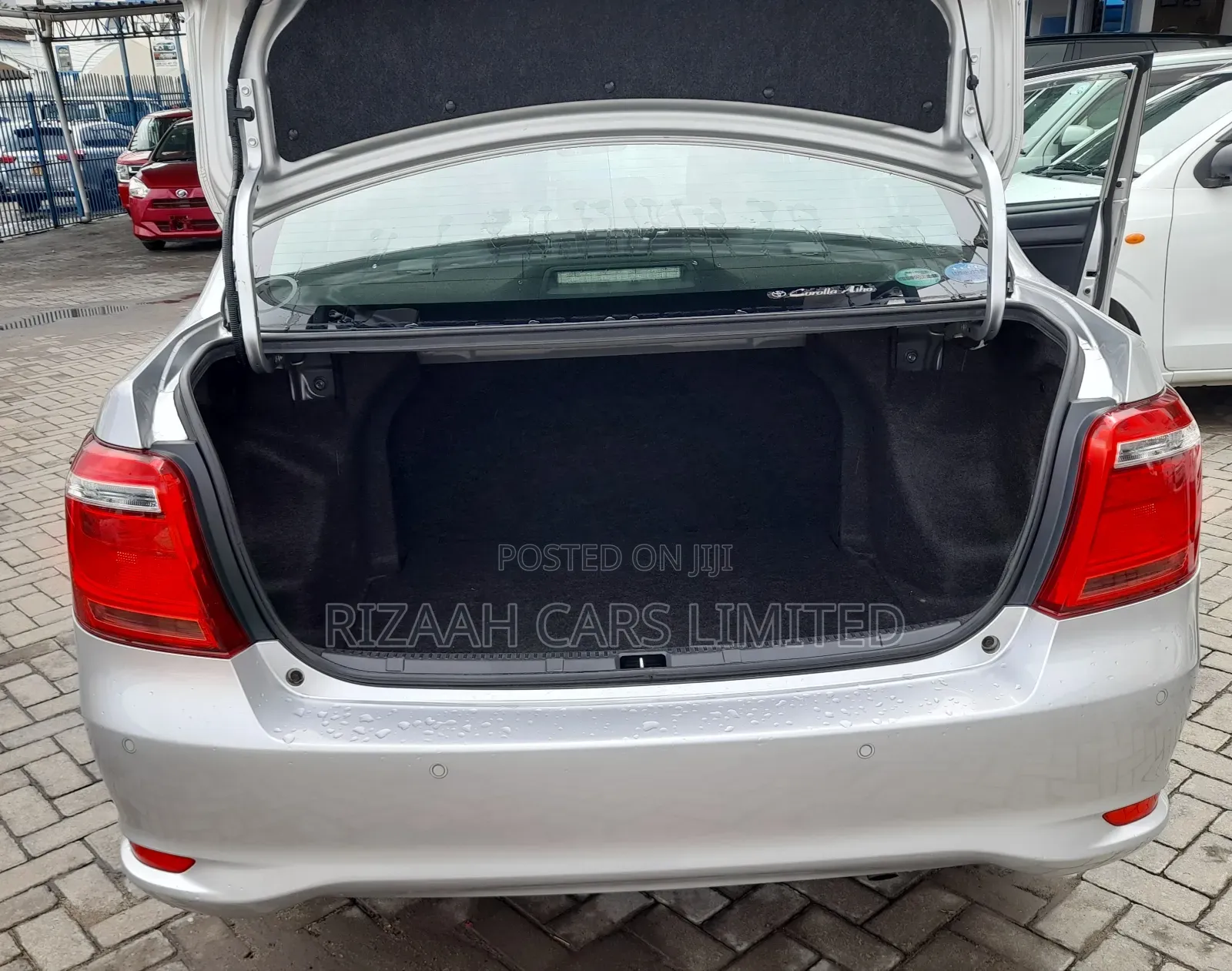 Toyota Axio 1.5 Hybrid 2WD 2018 Silver