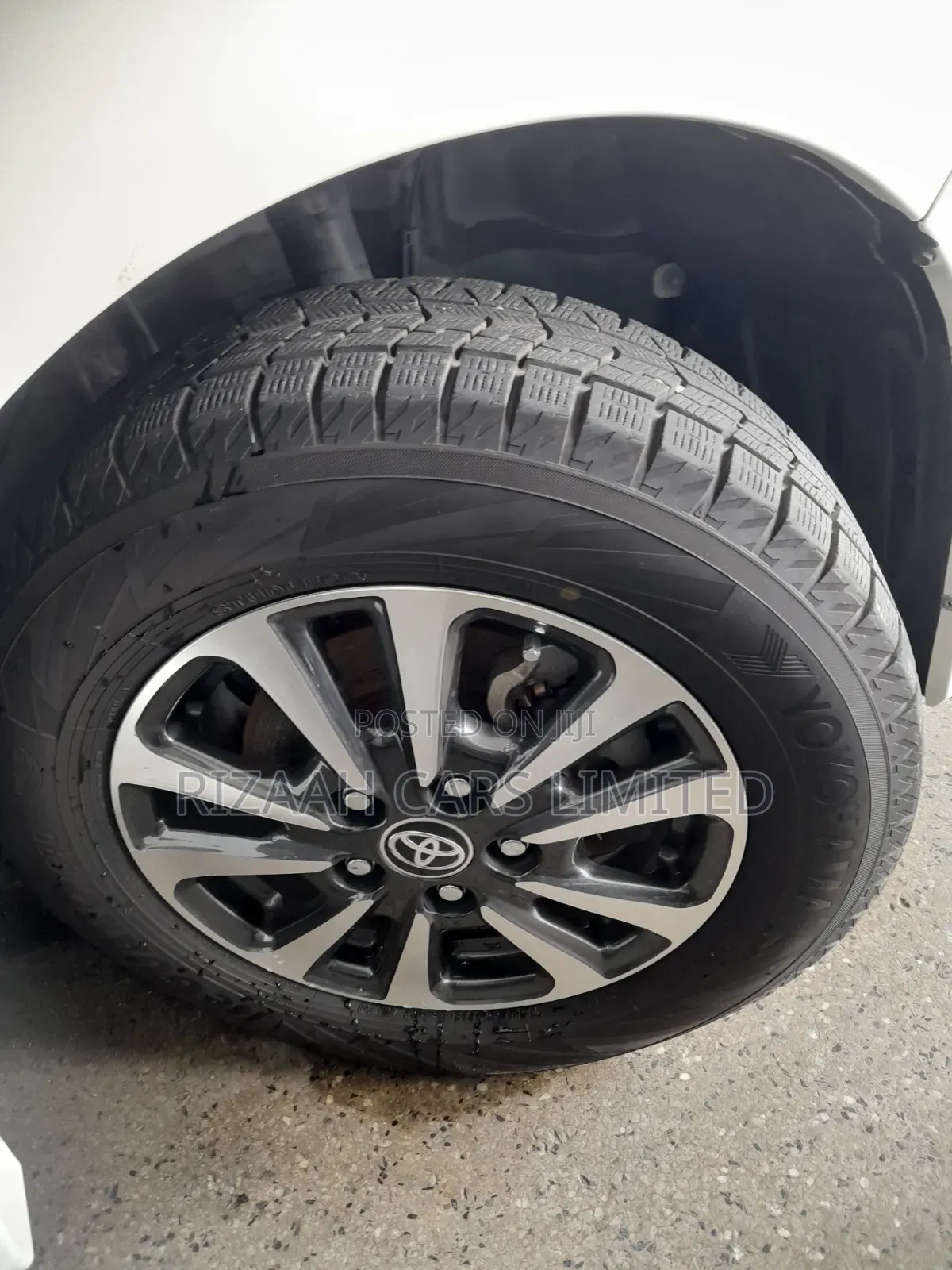 Toyota Esquire 2.0 AWD (7 seater) 2019