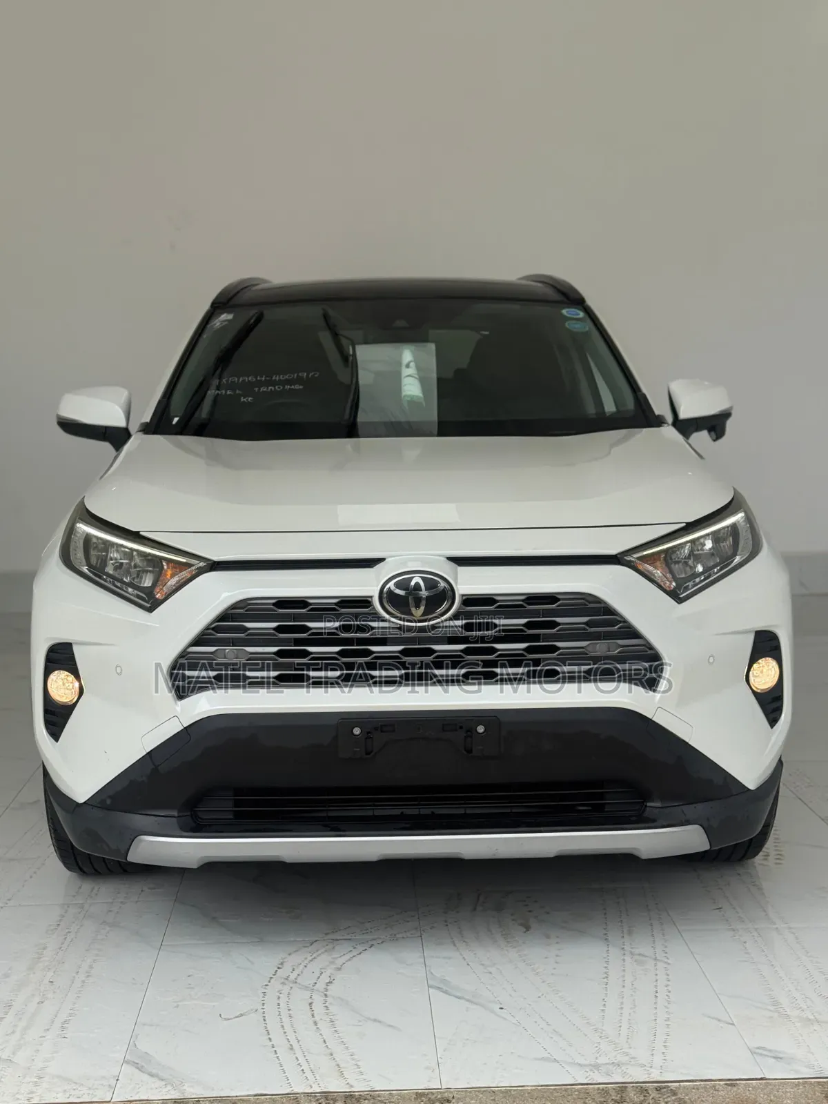 Toyota RAV4 2019 White