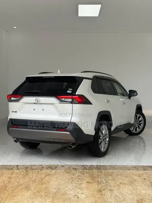 Toyota RAV4 2019 White