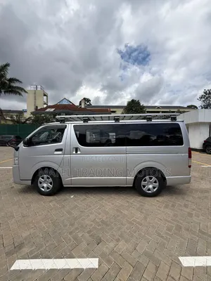 Toyota HiAce 2019 Silver