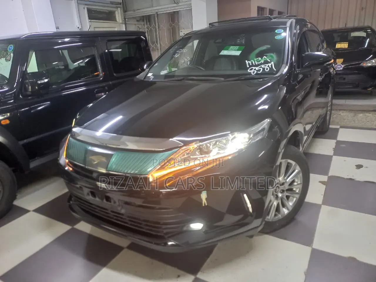 Toyota Harrier 2.0 2018