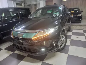 Toyota Harrier 2.0 2018