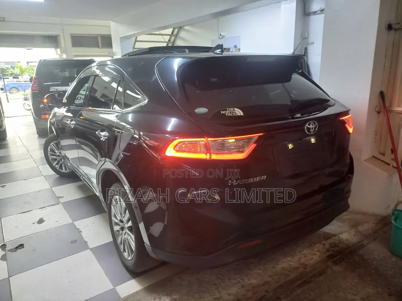 Toyota Harrier 2.0 2018