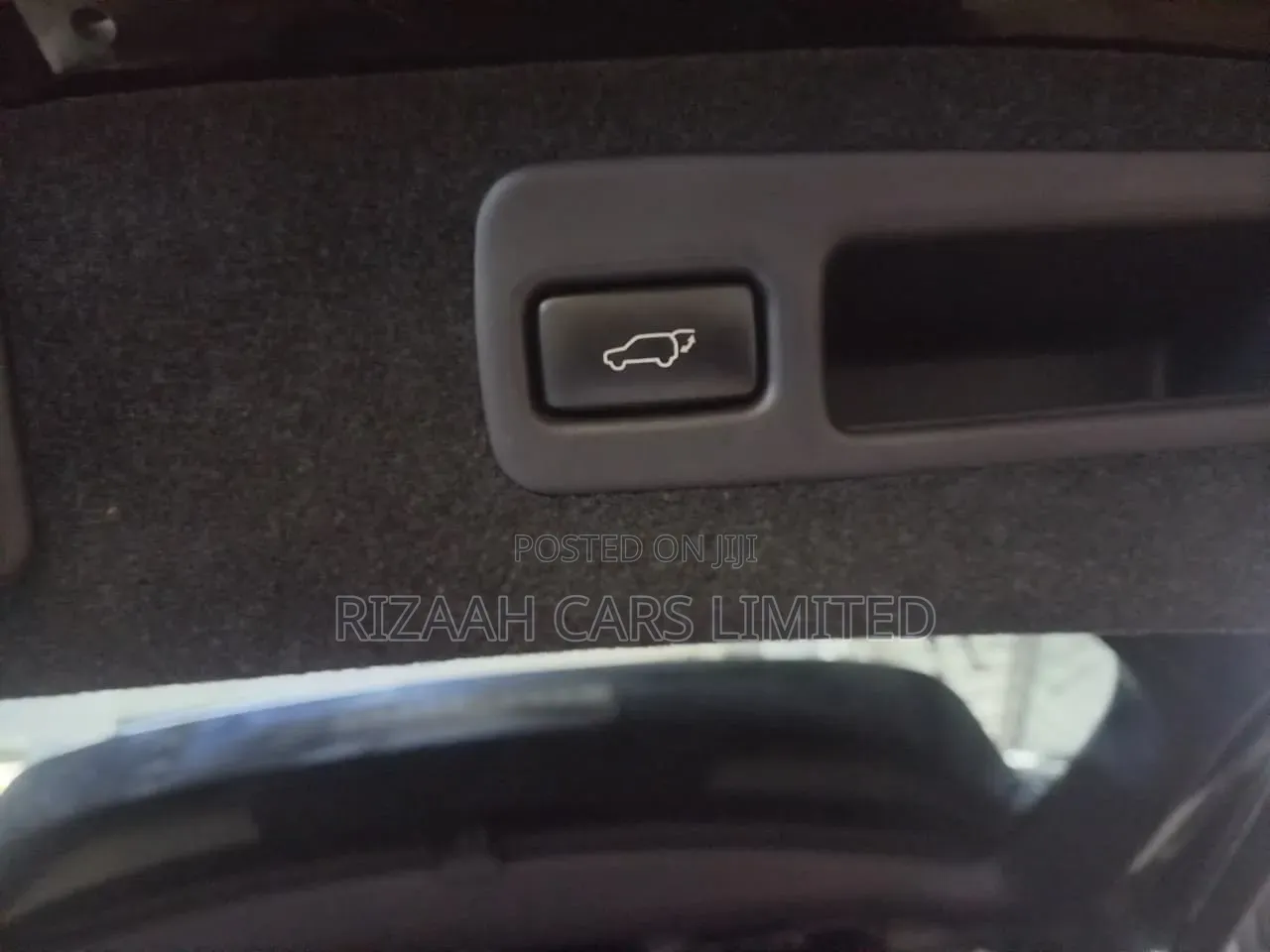 Toyota Harrier 2.0 2018