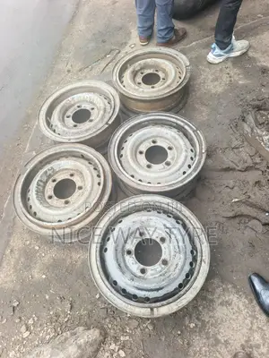 Land Cruiser Rim Size 16