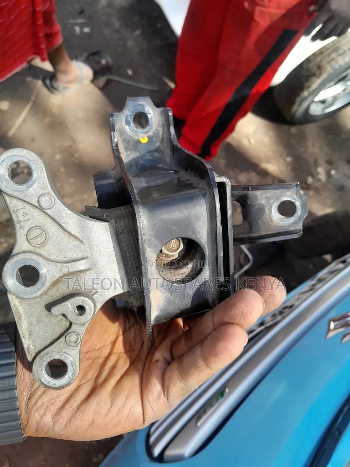 Wagon R 2012-2014 Engine Mountain