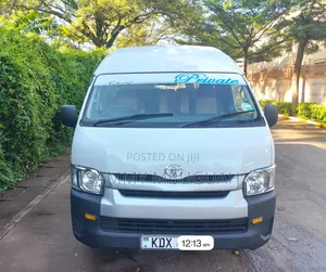 Toyota HiAce 2019 White