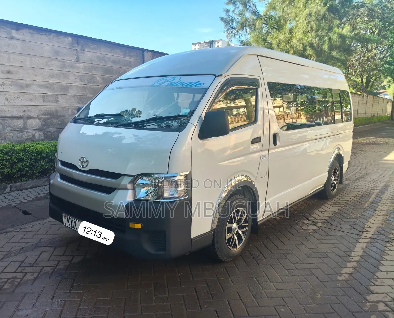 Toyota HiAce 2019 White