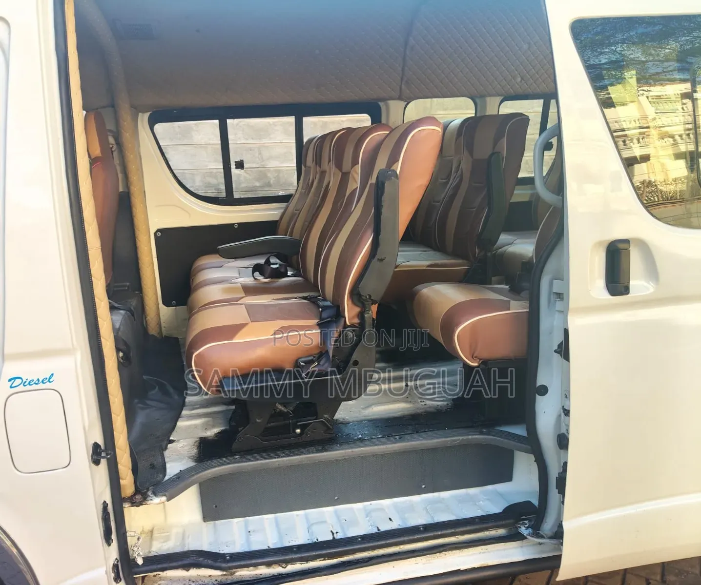 Toyota HiAce 2019 White