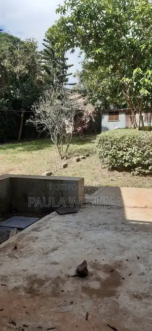 4bdrm House in Oloolua, Oluulua for sale