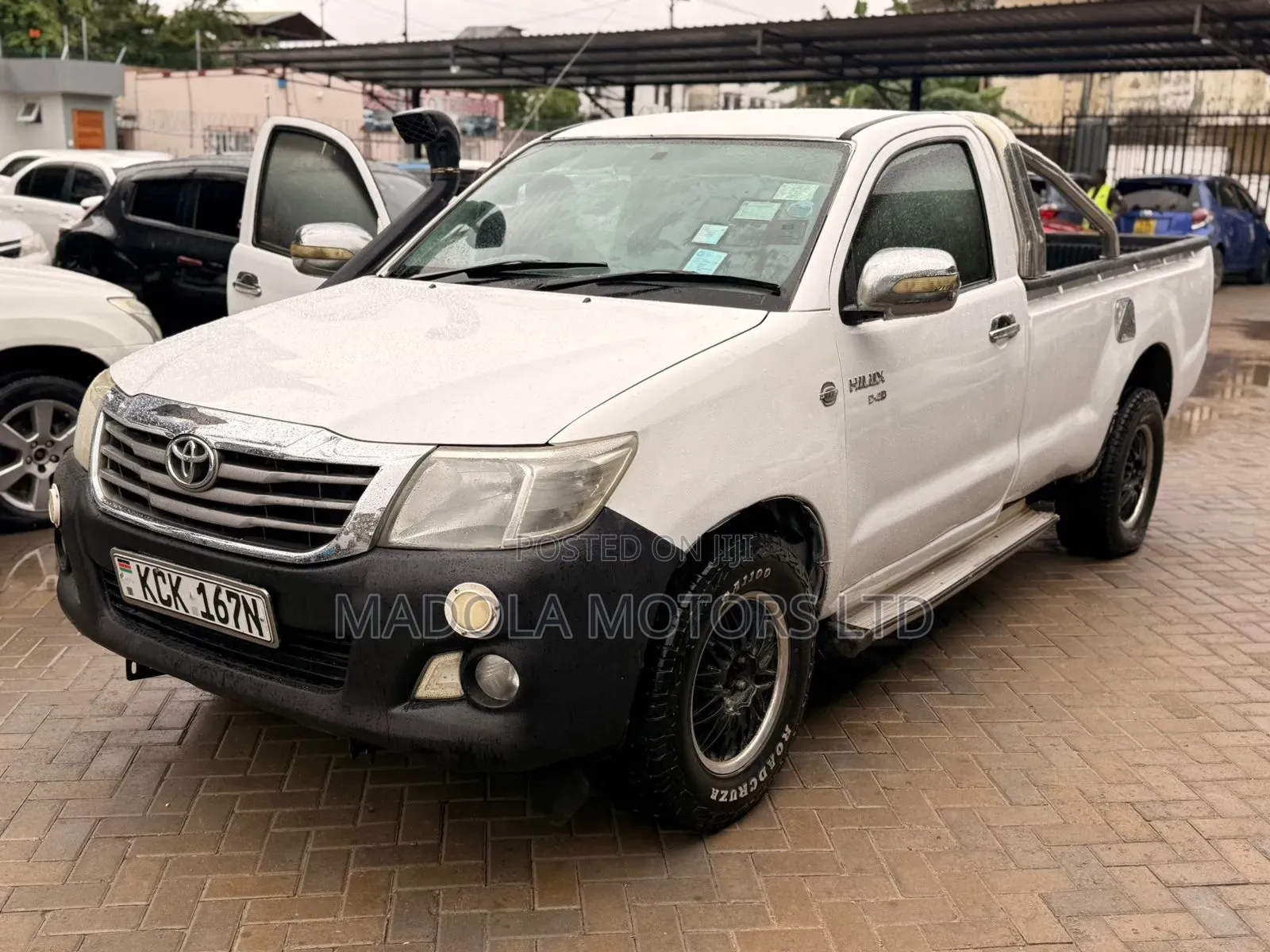 Toyota Hilux SR 2015 White
