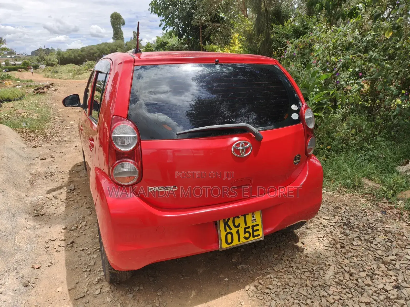 Toyota Passo 1.0 FWD 2011 Red