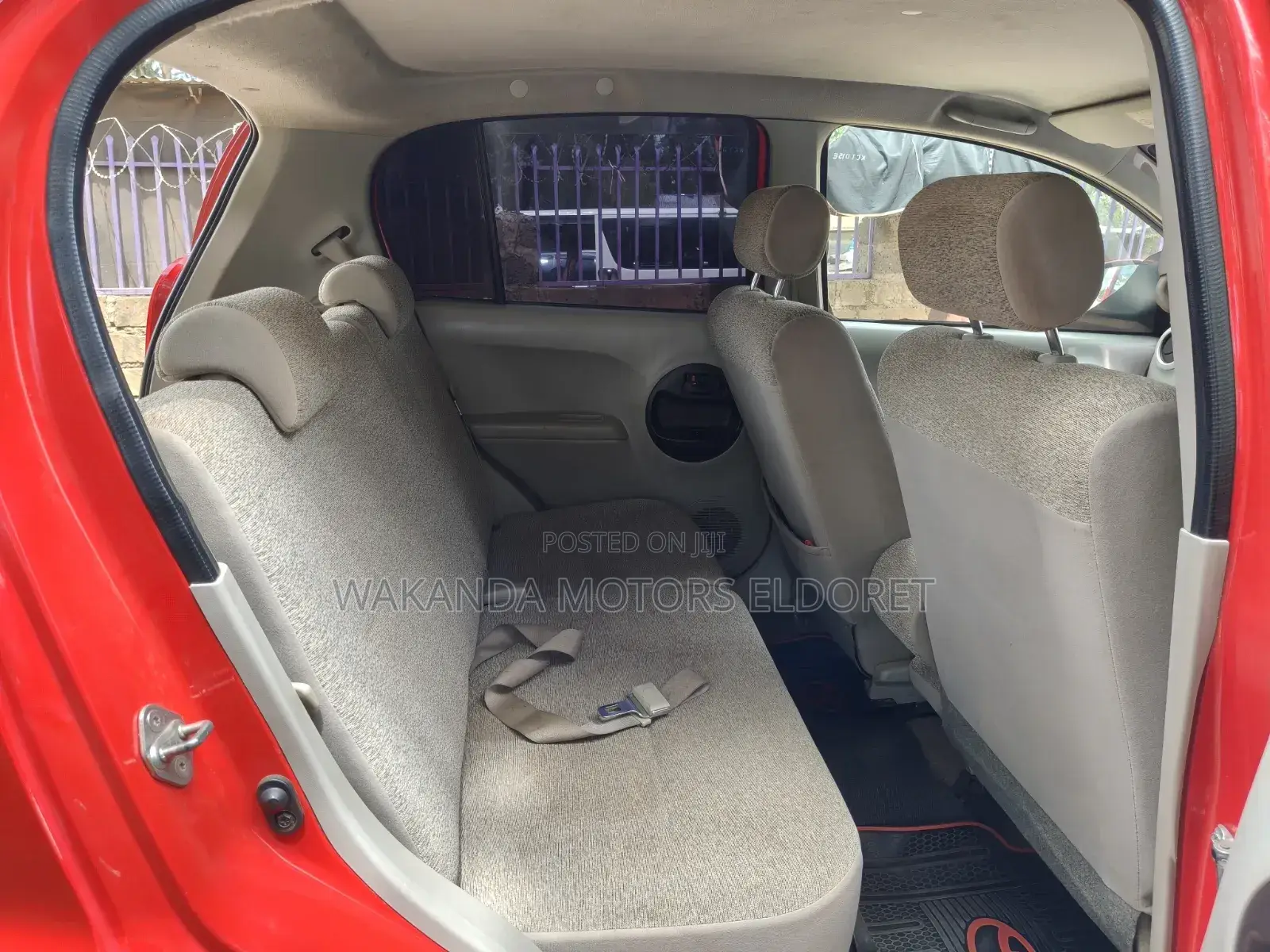 Toyota Passo 1.0 FWD 2011 Red