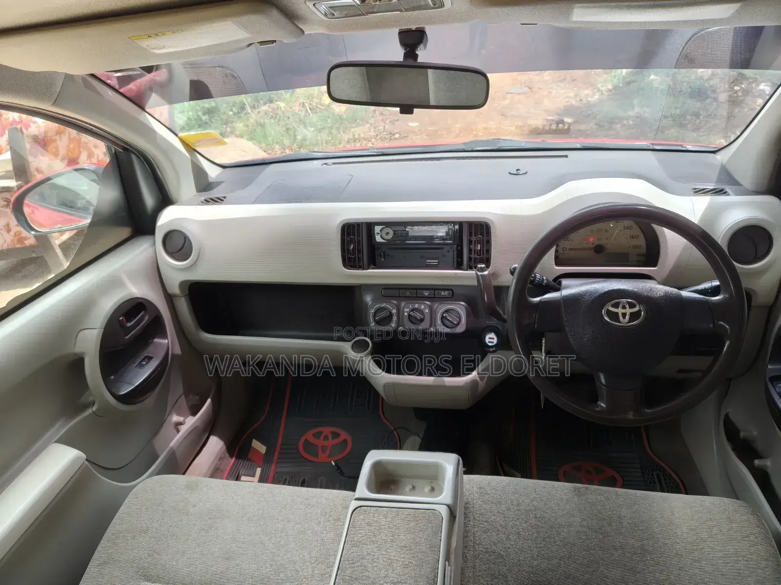 Toyota Passo 1.0 FWD 2011 Red