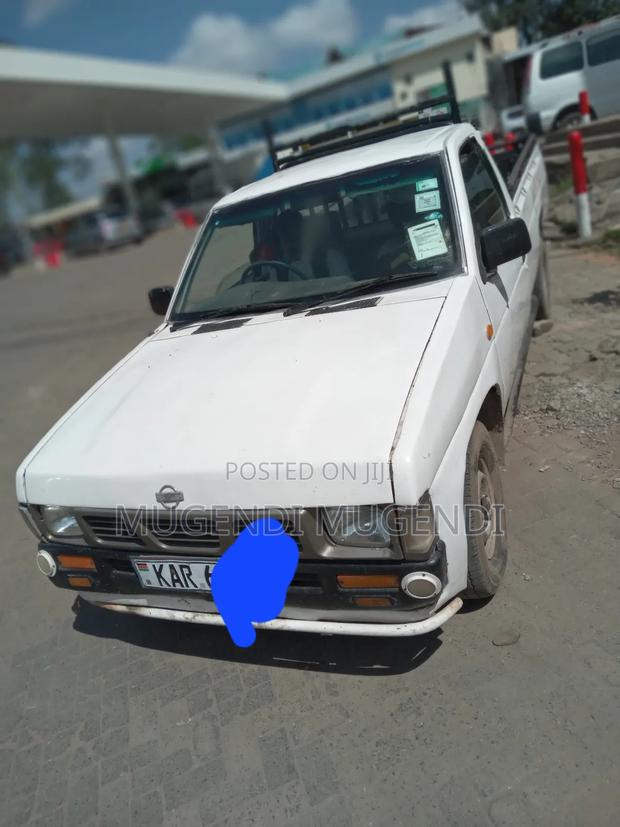 Nissan Pick-Up 2007 White - thumbnail 5