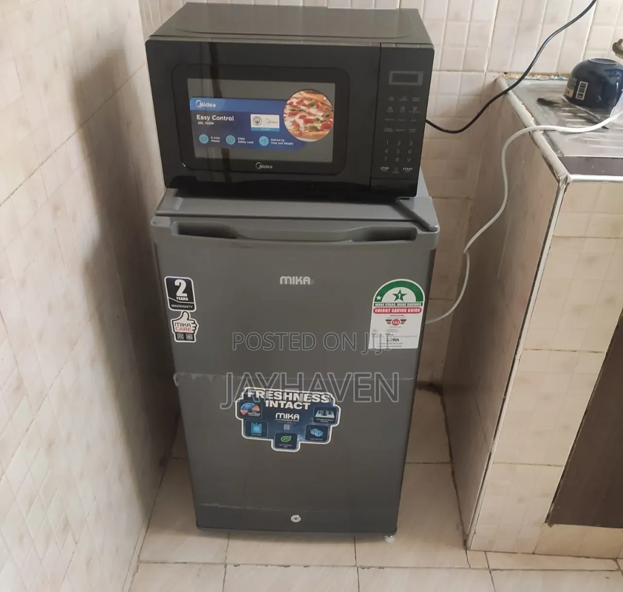 Short Stay One Bedroom Airbnb in Donholm