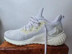 Adidas Alphaboost