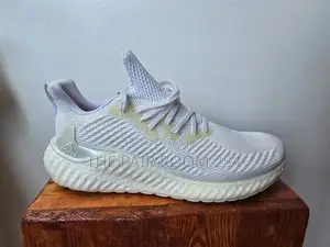 Adidas Alphaboost