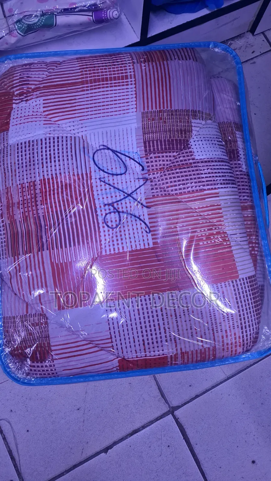 Mixed Patterns Warm 6by 6 Unbinded Duvets