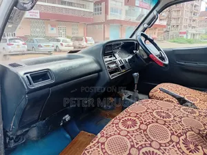 Toyota HiAce 2003 White