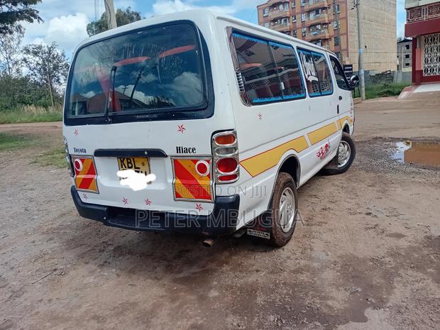 Toyota HiAce 2003 White - thumbnail 5