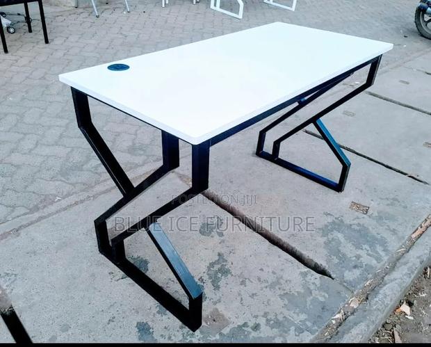 Metal Frame Office Working Table