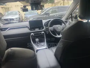 Toyota RAV4 2019 Burgundy
