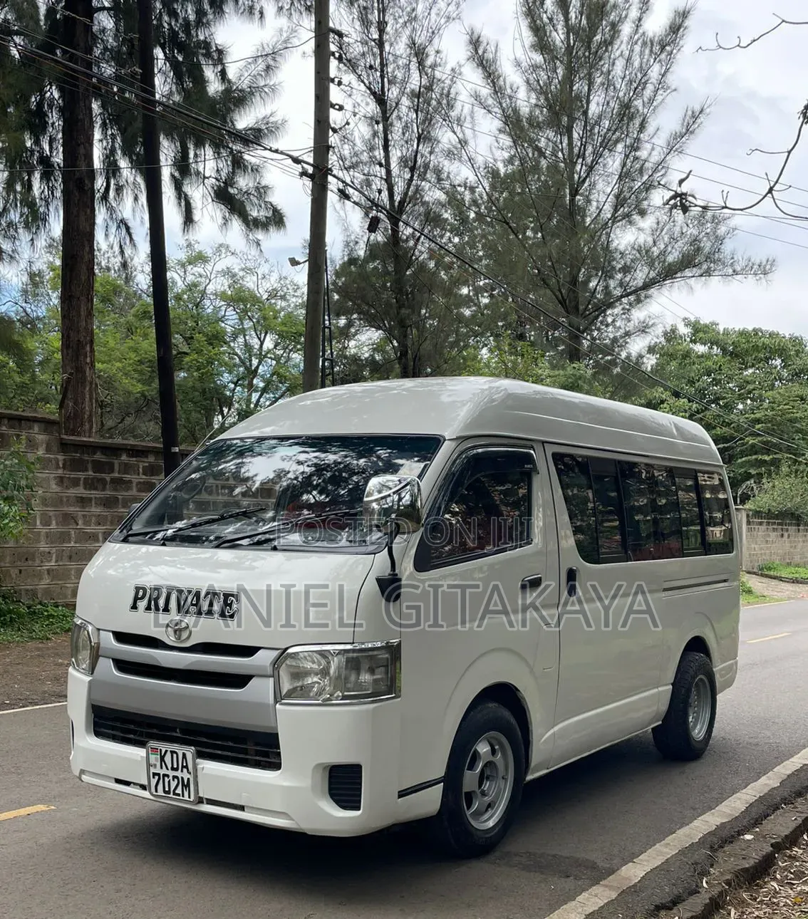 Toyota HiAce 2014 White