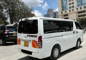 Toyota HiAce 2012 White