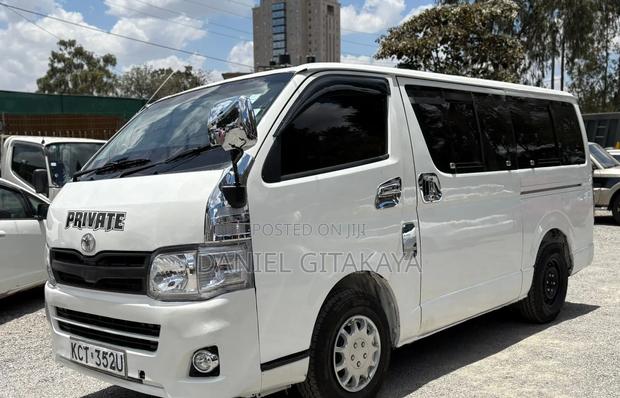 Toyota HiAce 2012 White - thumbnail 2