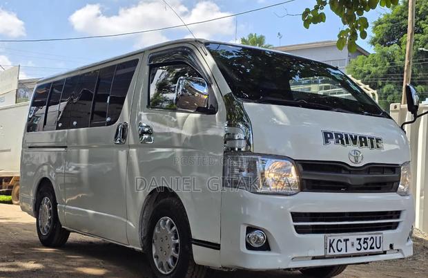 Toyota HiAce 2012 White - thumbnail 5