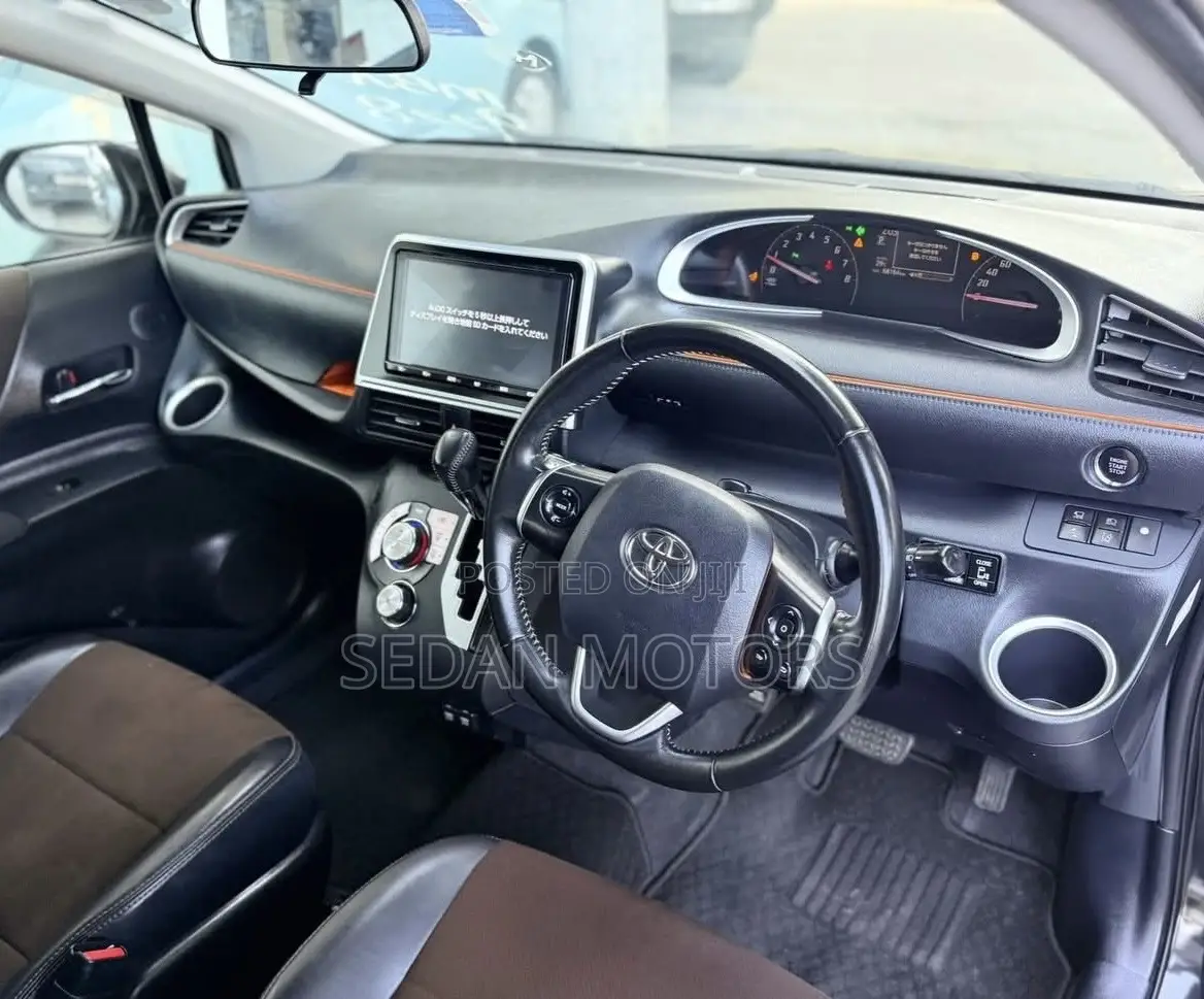Toyota Sienta 2019 Matt Black