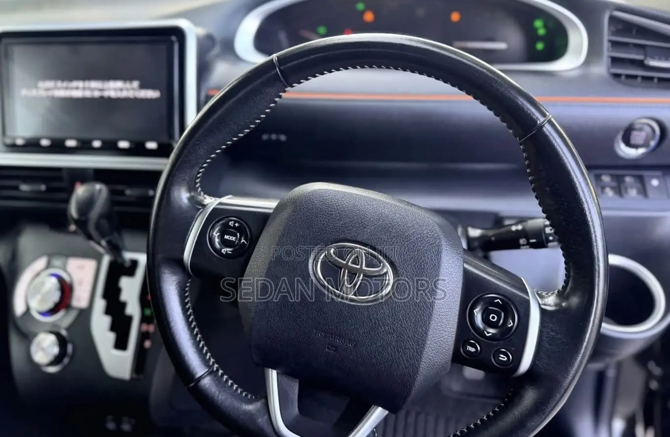 Toyota Sienta 2019 Matt Black