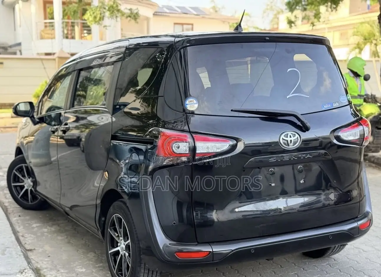 Toyota Sienta 2019 Matt Black