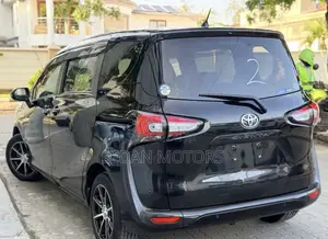 Toyota Sienta 2019 Matt Black