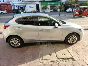 Mazda Demio 2019 Silver