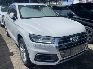 Audi Q5 45 Premium AWD quattro 2020 White